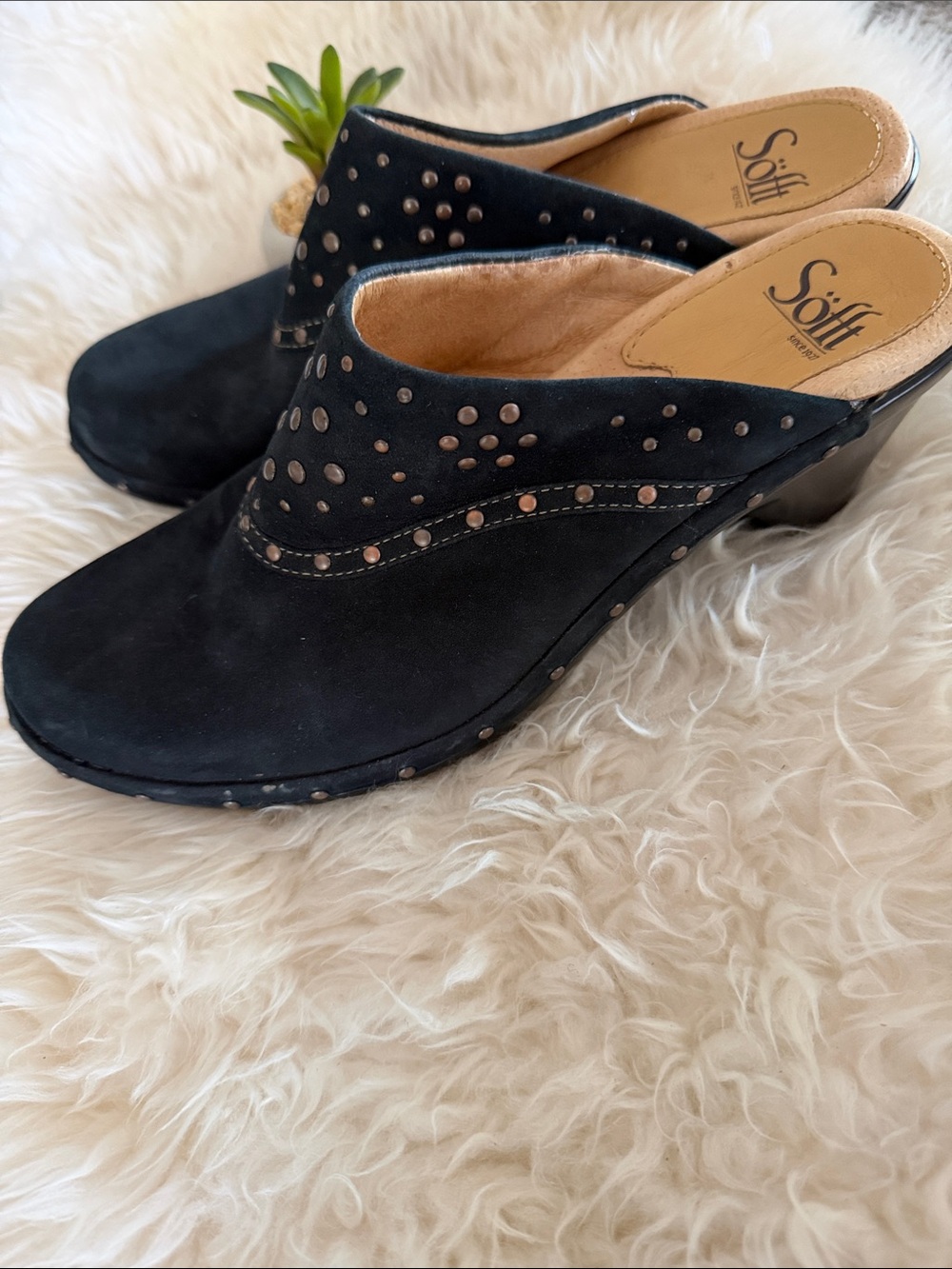 SOFFT Langston BLACK SUEDE STUDDED MULES 8M Clogs EUC